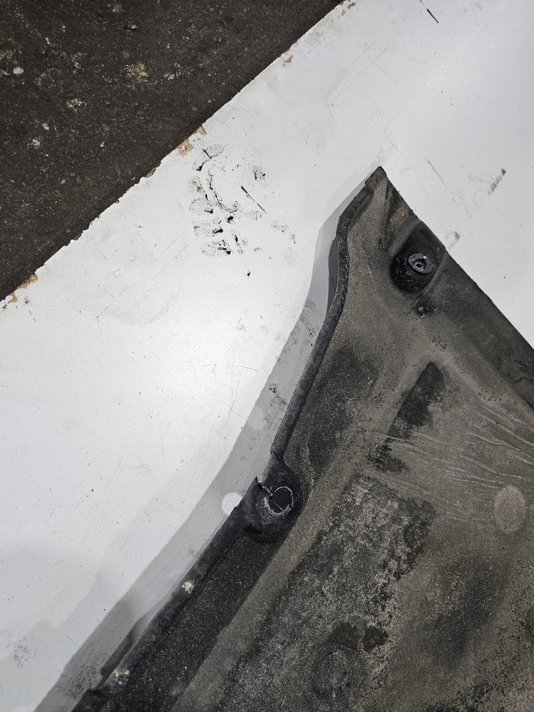 фото №11, Захист підвіска ліва audi a4 b9 8w0825207