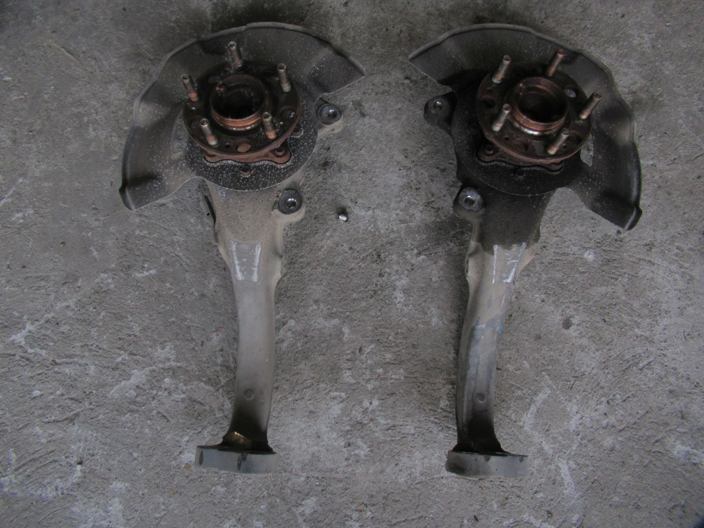 фото №1, Hyundai equus genesis 2015 r. 5.0 поворотний кулак лівий перед