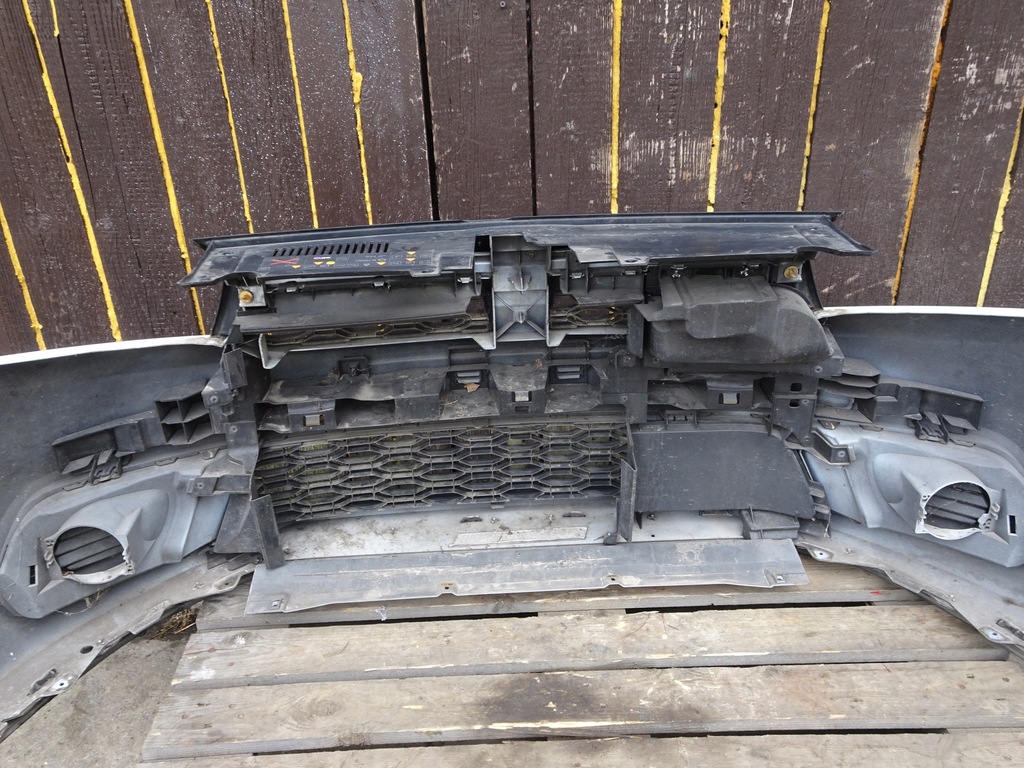 фото №11, Dacia sandero ii lift бампер перед 17r dv369