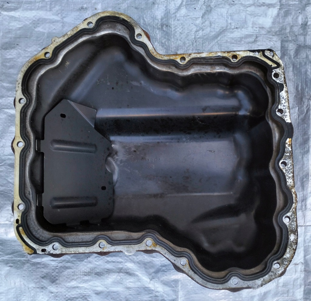 фото №7, Поддон масляная citroen c5 iii x7 c6 peugeot 407 3.0 2.7 hdi 5u3q-6675-ac