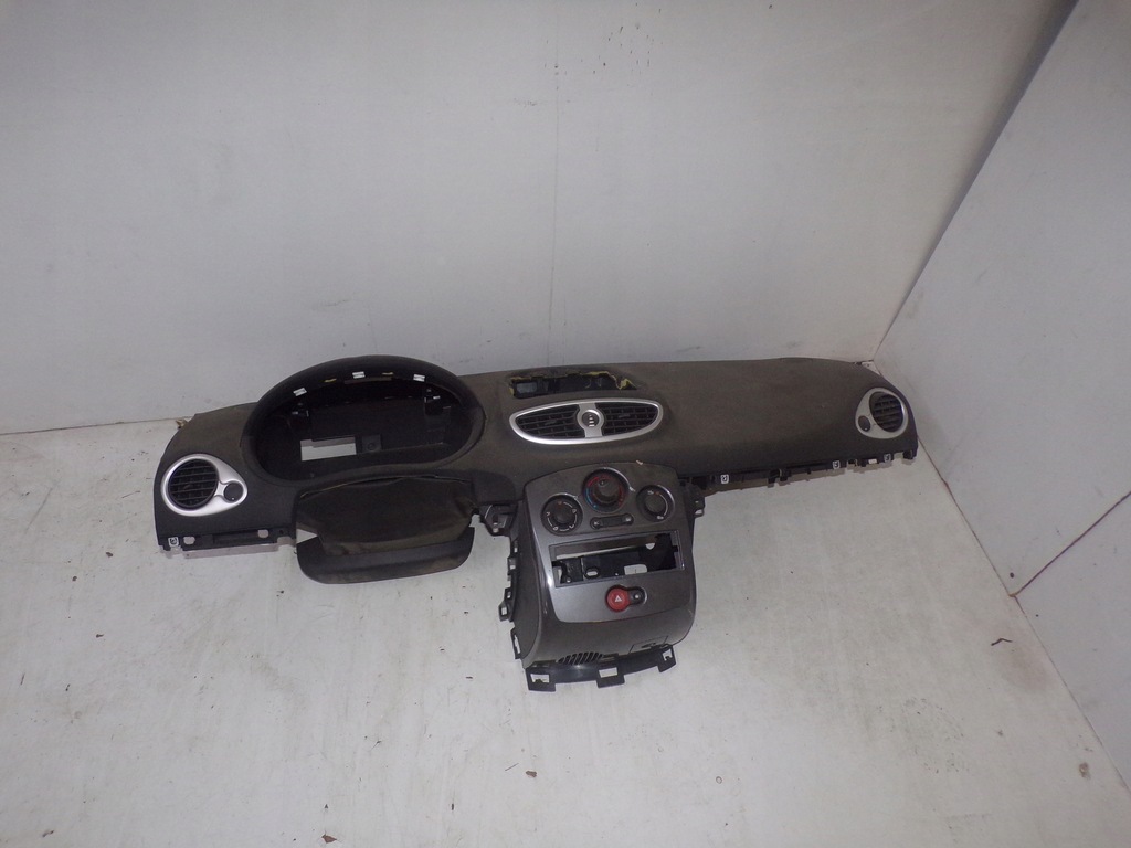 фото №1, Приборная панель приборная приборная панель renault clio iii lift