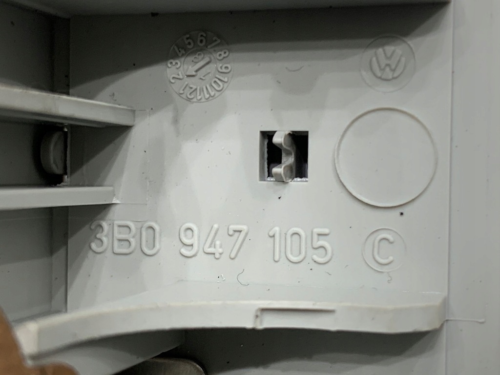 фото №5, Лампа потолочная skoda rapid 3b0947105c хэтчбек салона