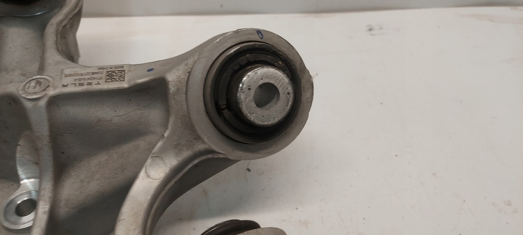 фото №7, Tesla model s plaid поворотный кулак левый задняя 1420415-00-h