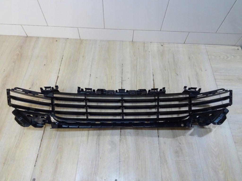 7429002 решітка бампера середня bmw f39 x2 оригінал - оригінал llu Недорого