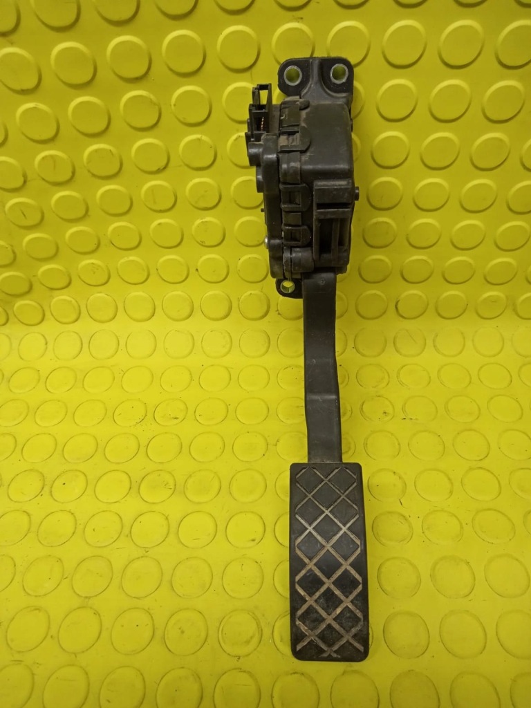 фото №1, Skoda fabia 1.2 потенциометр газа 6pv00849601