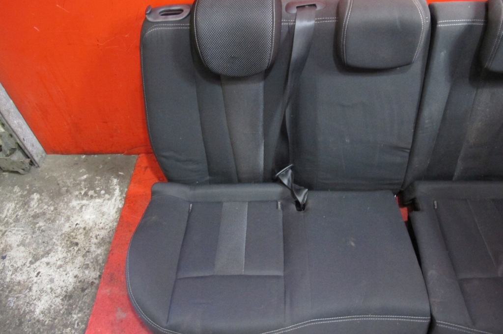 Renault megane 3 iii hb 5d сидіння правий лівий перед заднє сидіння задня комплект europa Доставка