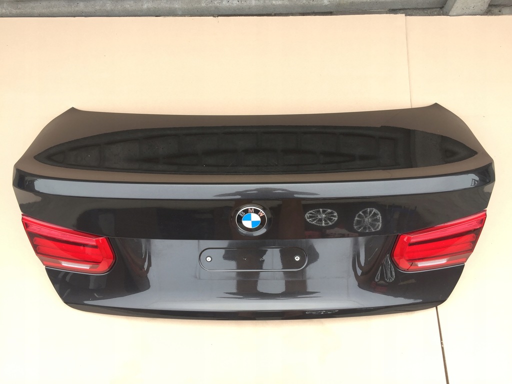 фото №1, Bmw f30 lift кришка багажника багажника лампа кришки b65
