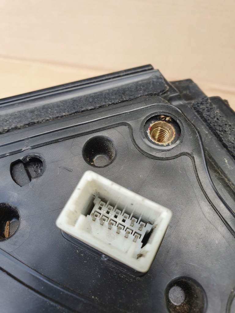 фото №6, Hyundai veloster n зеркало наружное правое 8 pin царапины