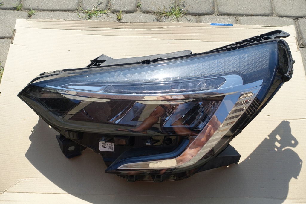 фото №1, Renault clio v лампа передня ліва full led 260609987r