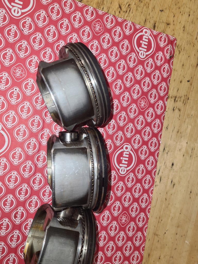 Купити Поршень hummer h2 6.0