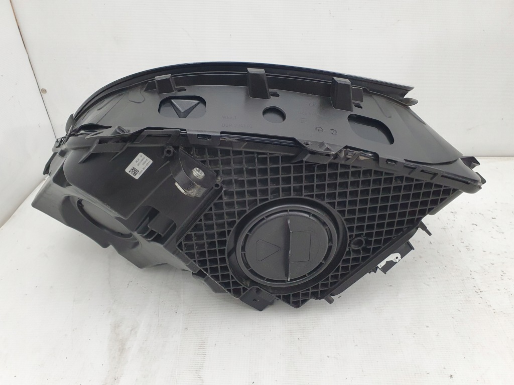 фото №13, Mercedes-benz оригинальный номер a2539067001 лампа