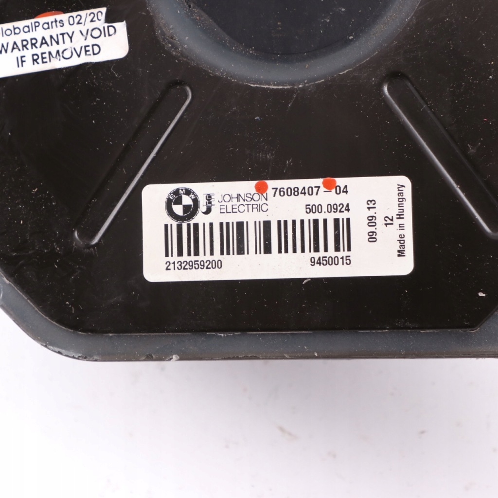 Bmw f30 моторчик вентилятора радиатора 7608407 Доставка