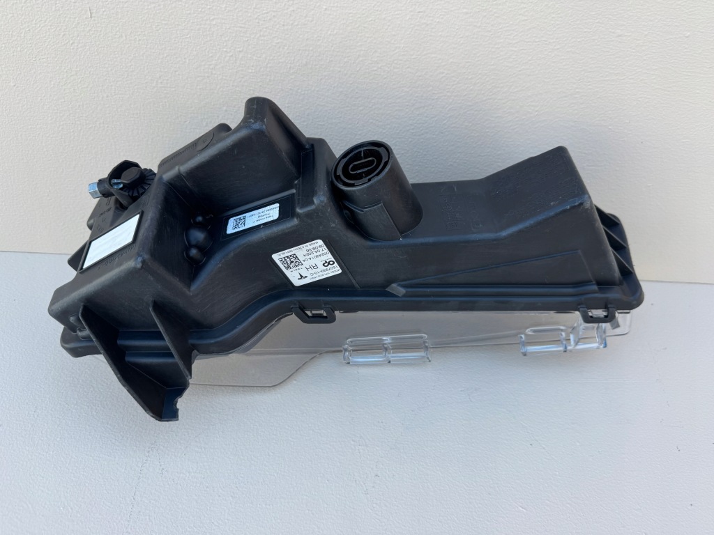 Tesla model y противотуманная фара правый led drl перед 1507933-10 с Разборки