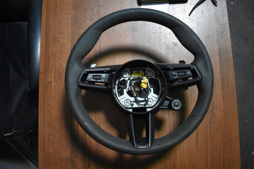 фото №1, Idealna воздуховод лепестки переключения alcantara porsche 992 1