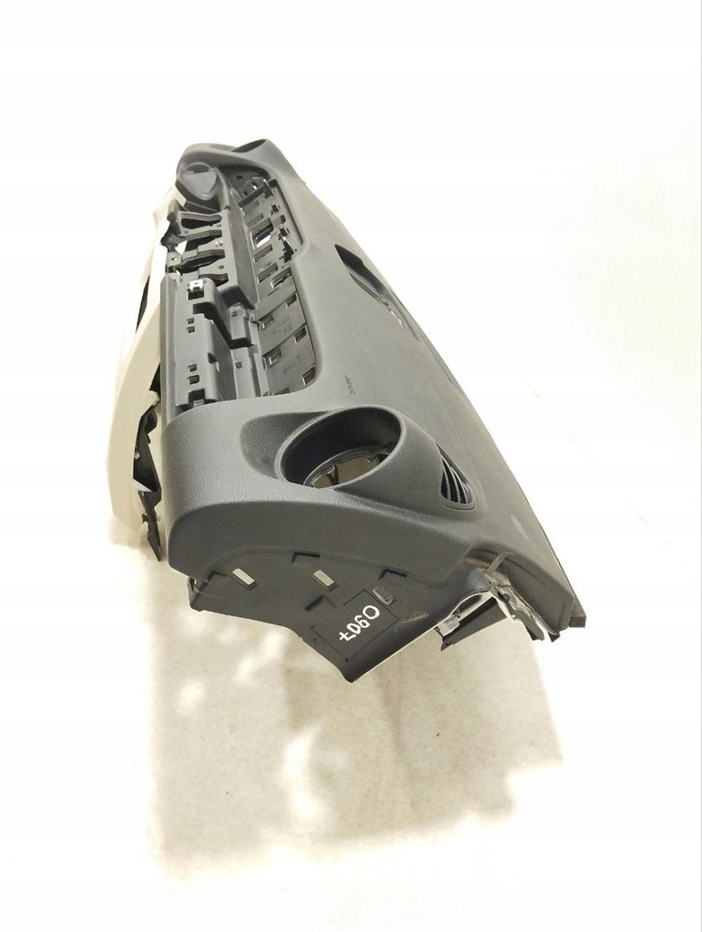 фото №14, Mercedes-benz eqb 2023 панели приборная, консоль