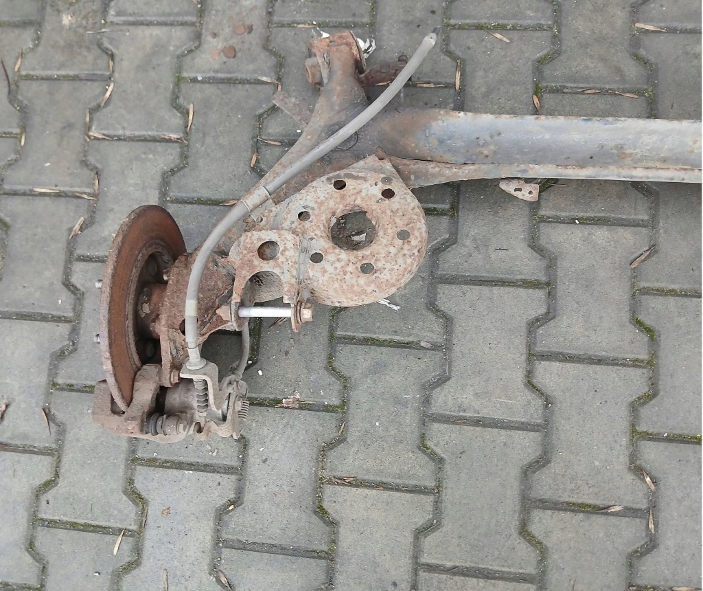 Toyota auris 1 балка подвеска задняя ось задний 1.4 d4d 2007r в Украине