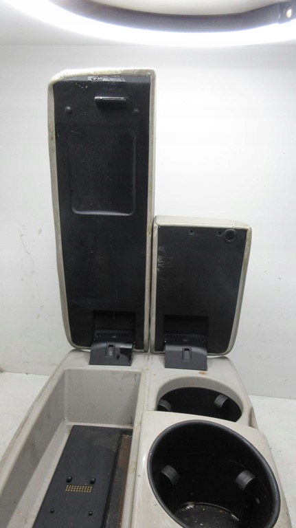 фото №11, Audi q7 4l подлокотник кожа szary