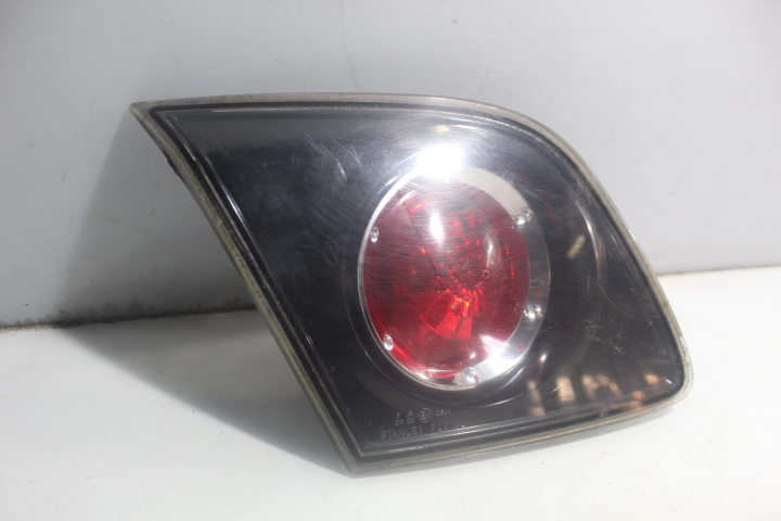 фото №1, Лампа ліва задня w кришка багажника mazda 3 i