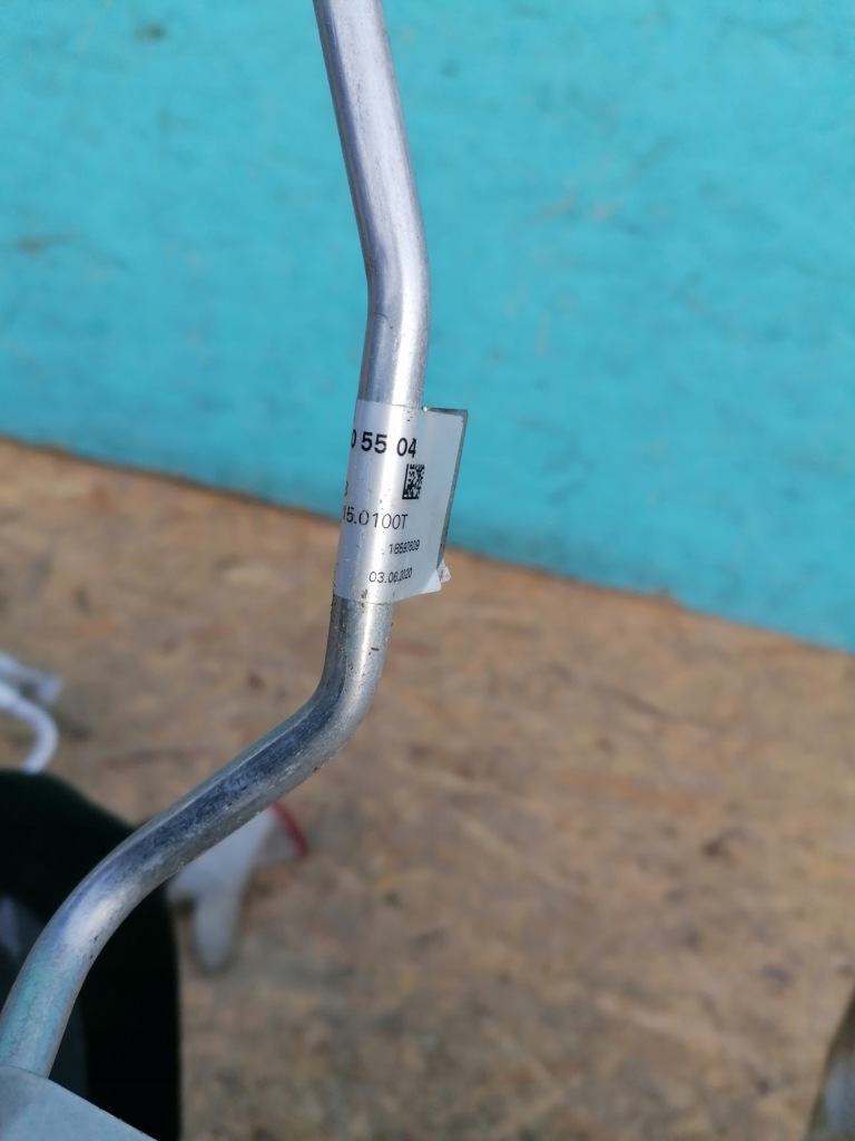 Шланг трубка кондиціонера mercedes a 205 8305504 в Україні