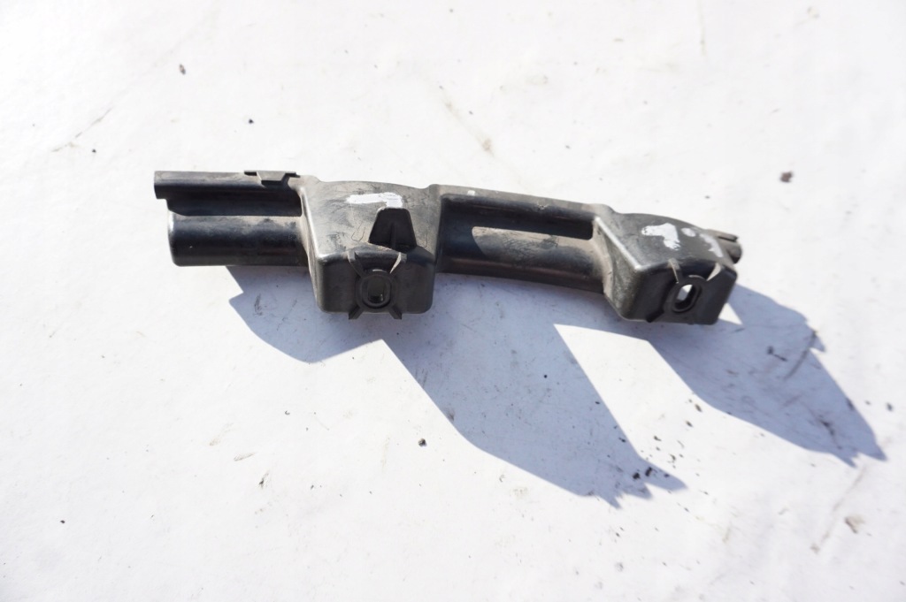 фото №1, Напрямна бампера лівий задня audi a8 d4