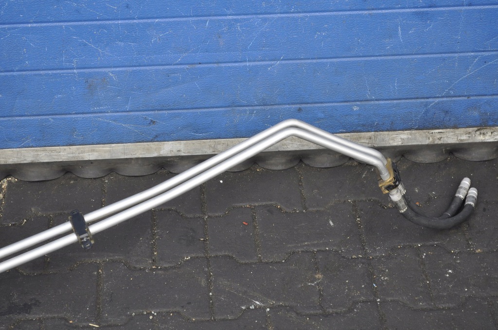 фото №4, California 4.3 труба шланг радиатора коробки