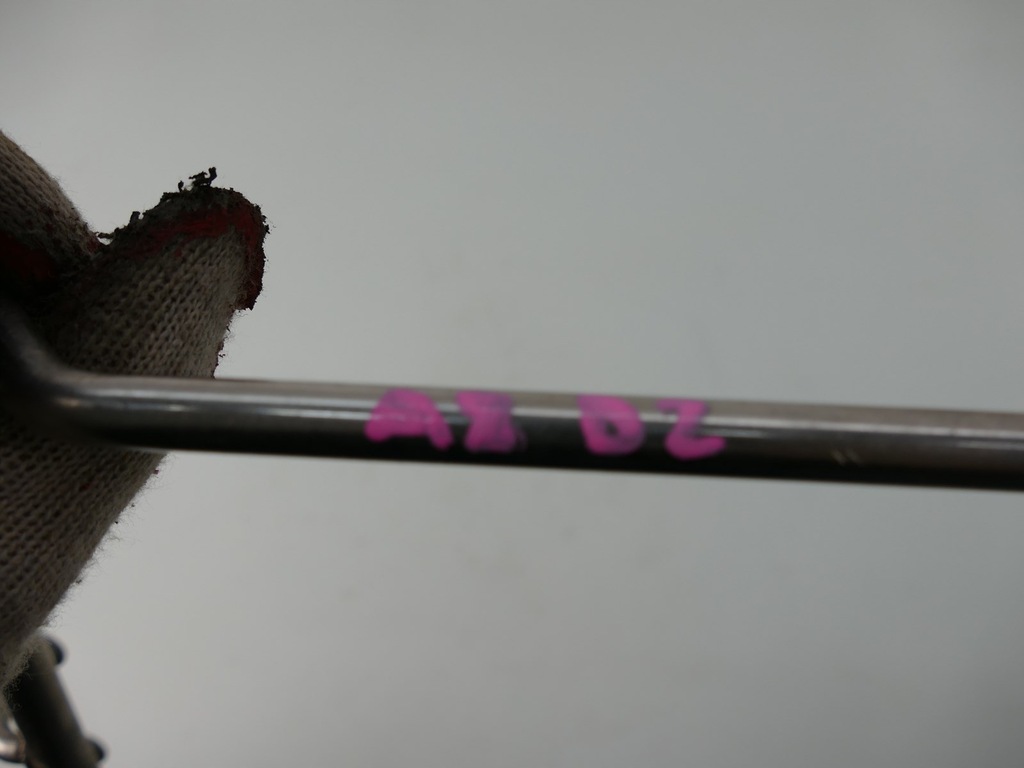 фото №8, Audi a8 d2 2.8 молдинг упорскування пального регулятор