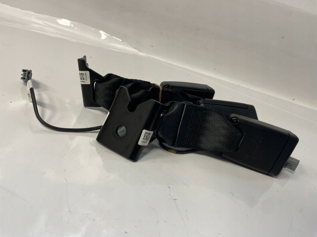 фото №10, Renault arkana 1.3 tce 22 клипса поперечина задняя 878168084r 878167142r