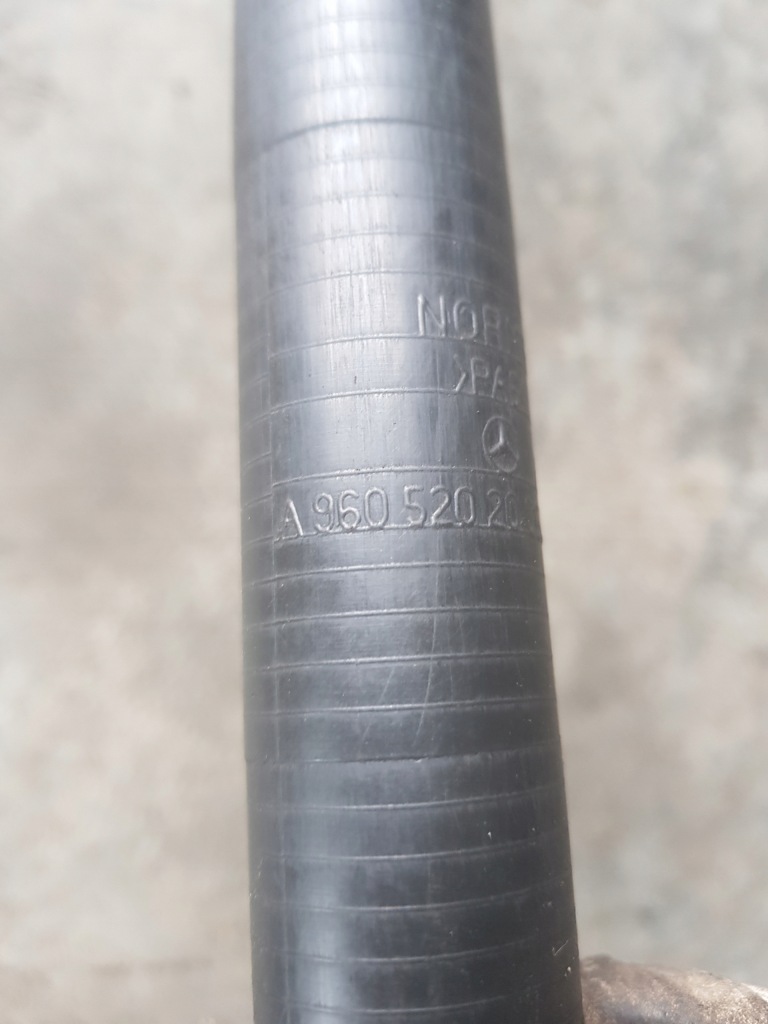 Actros mp4 трубка шланг заливної заливна горловина оливи з'єднувач Ціна