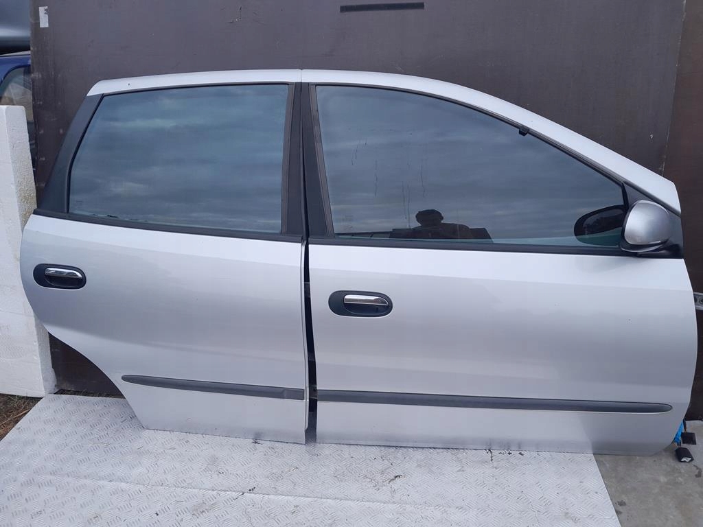 фото №1, Almera tino n16 00-06 дверь задние правое kl0