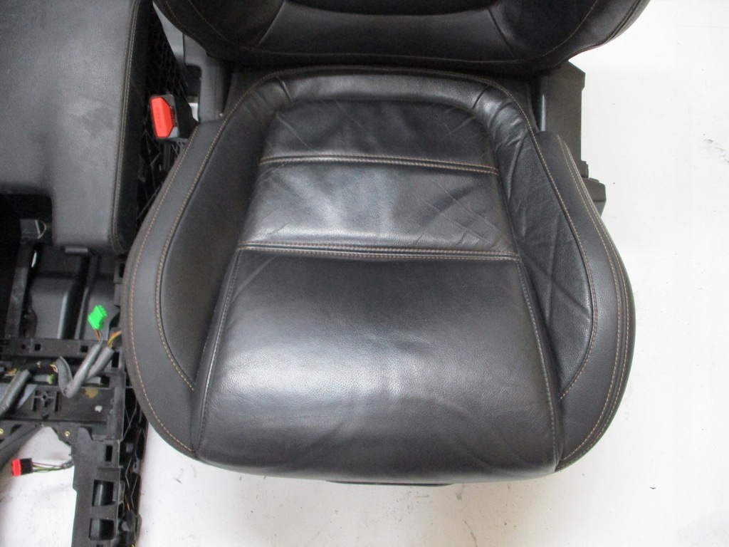 фото №11, Сиденья обивка кожа jaguar xe 16r sedan