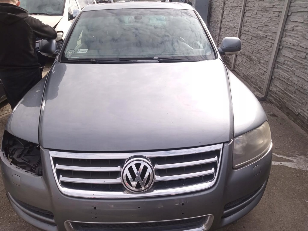 фото №1, Vw touareg i капот крышка двигателя / ld7z