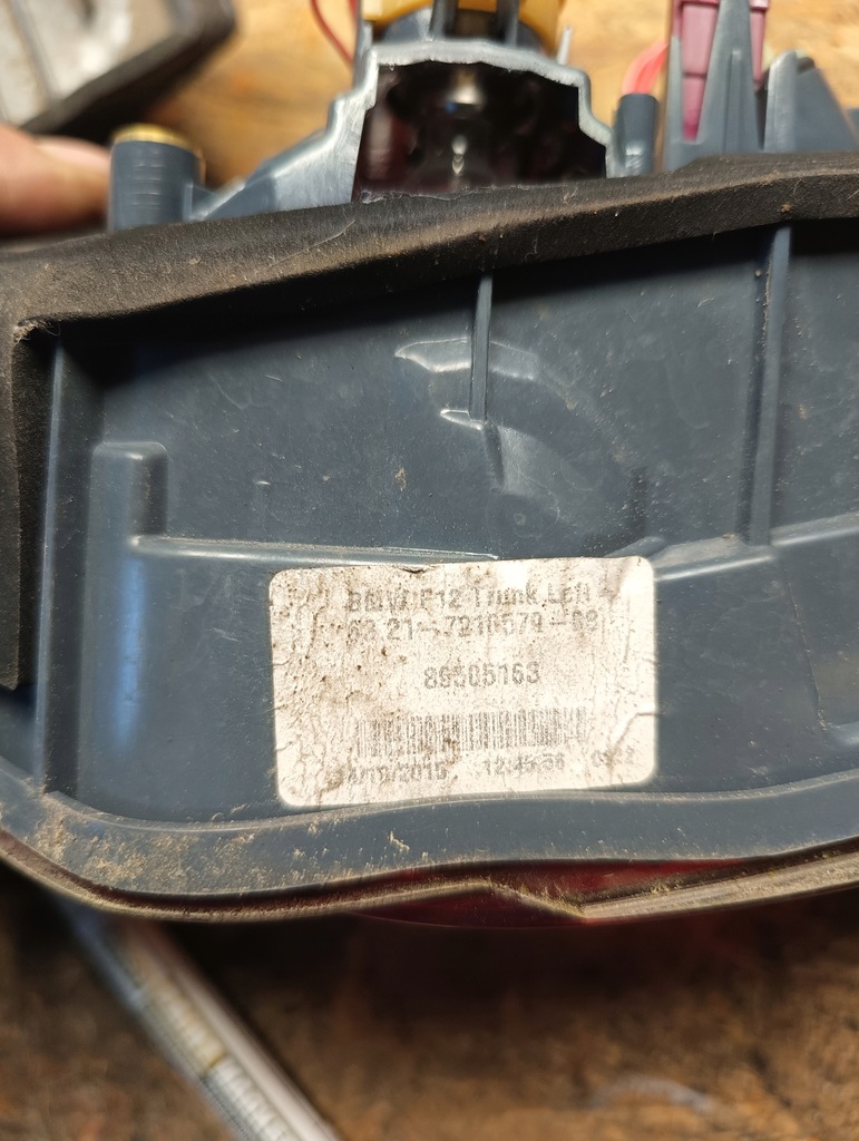 фото №7, Bmw f12 f13 лампа w кришка 7210579 права