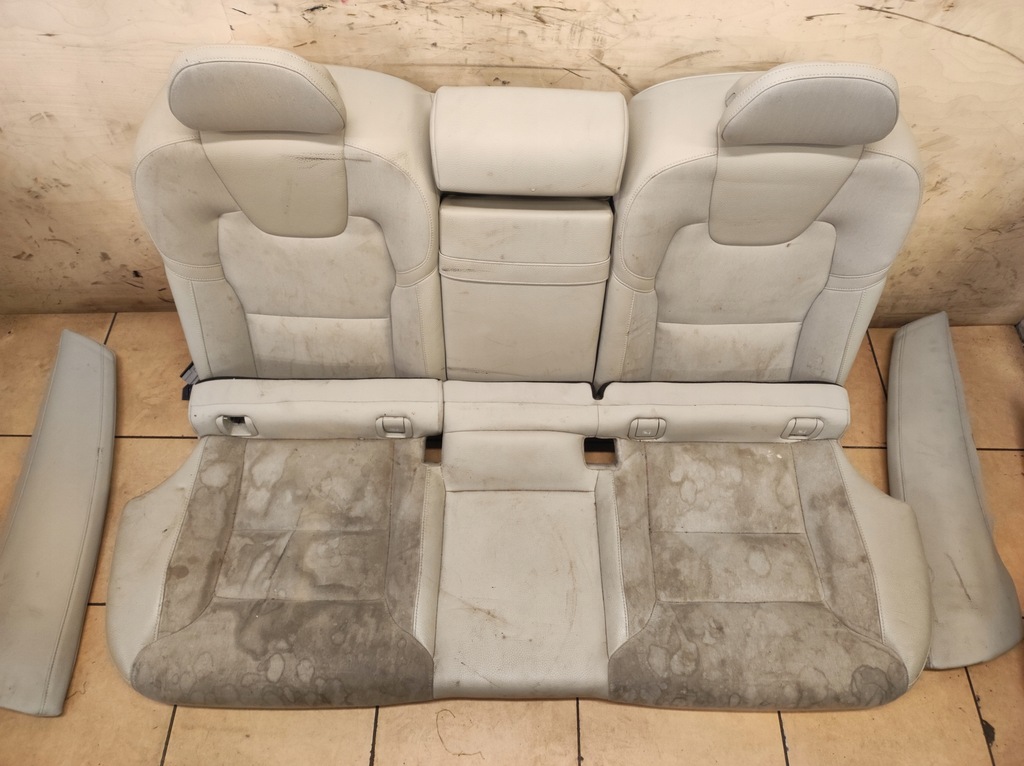 фото №7, Салон сидіння заднє сидіння оббивка volvo s90