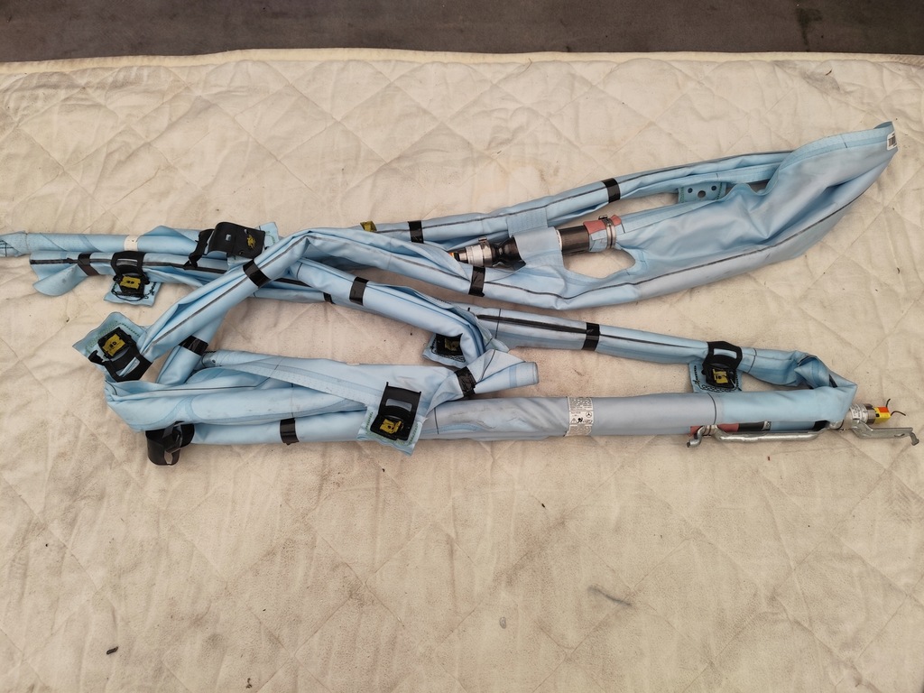 фото №1, Mercedes glb 247 шторка безпеки подушка безпеки права ліва демонтаж