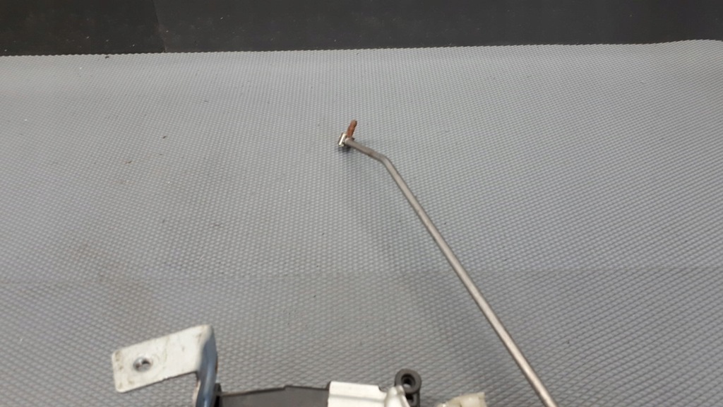 фото №7, Замок кришки subaru legacy ii kombi 99-03r