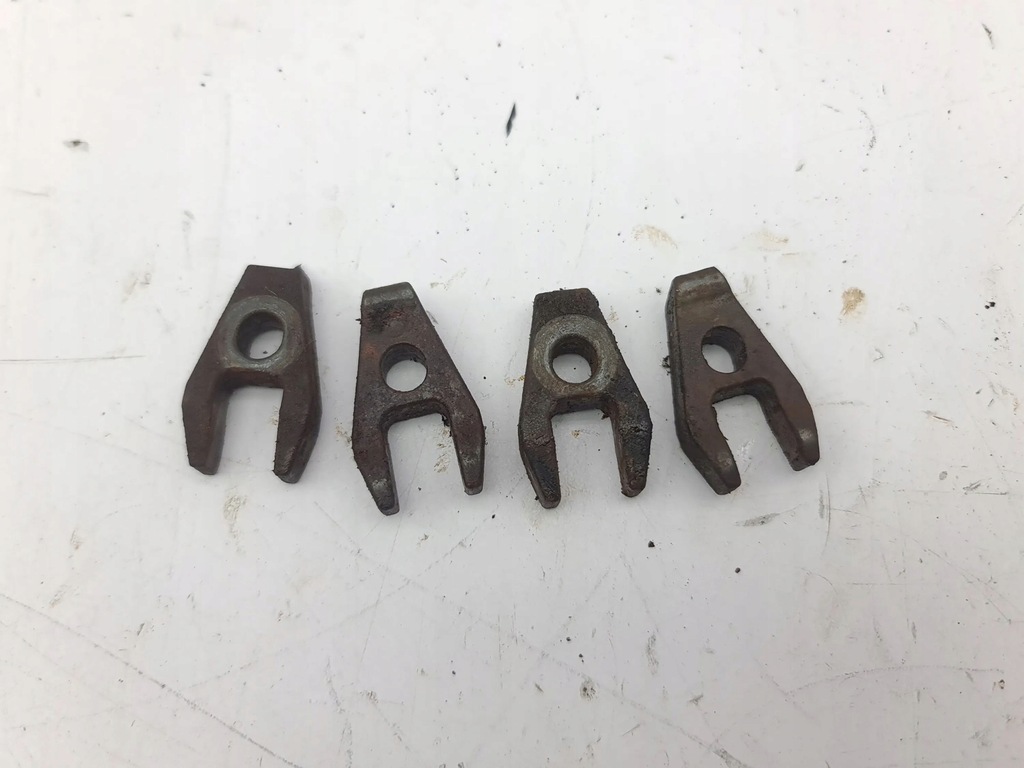 фото №6, Chrysler voyager 2006 комплект кронштейн / крепления форсунки