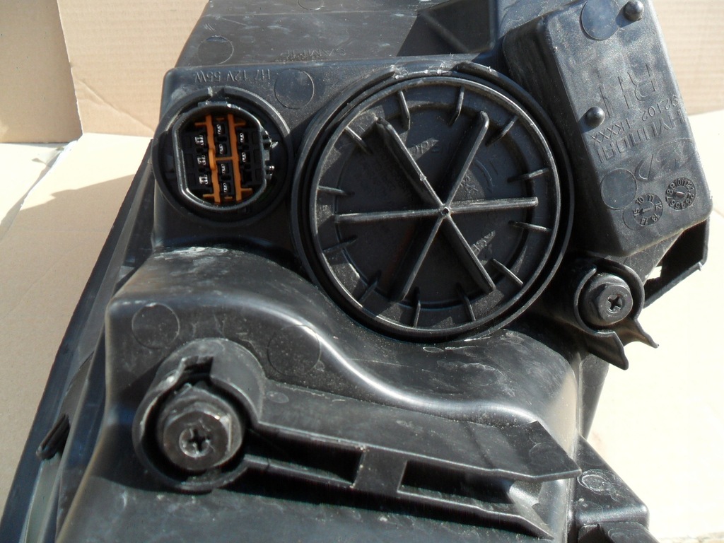 фото №10, Hyundai ix20 фара правый 921021kxxx