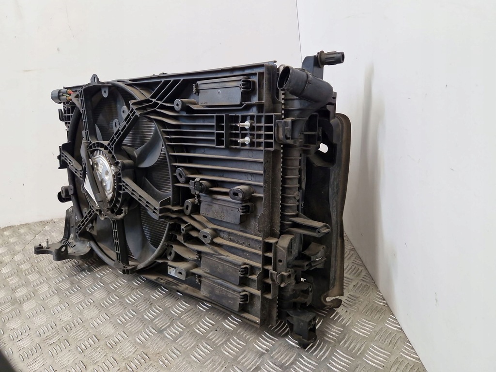 фото №7, Renault scenic iv - grand scenic iv 2018 радіатор / комплект