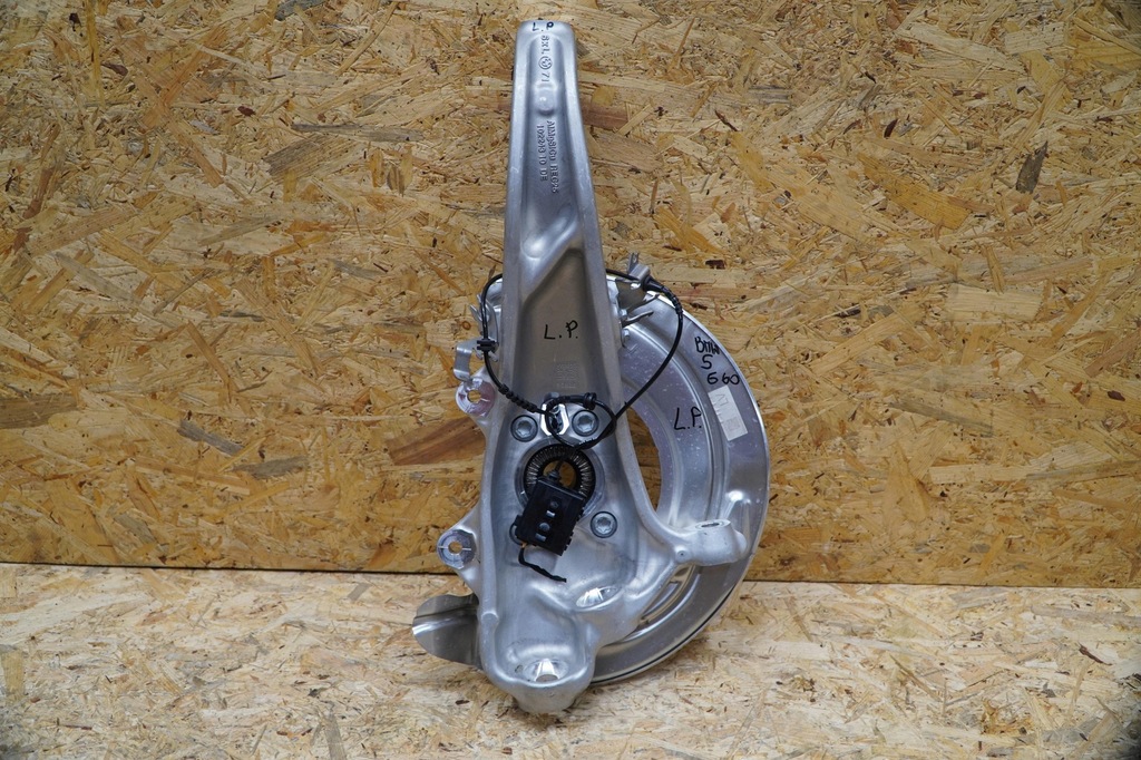 фото №12, Поворотний кулак ступиця перед права 6898332 lub ліва 6898331 bmw 5 g60 23-