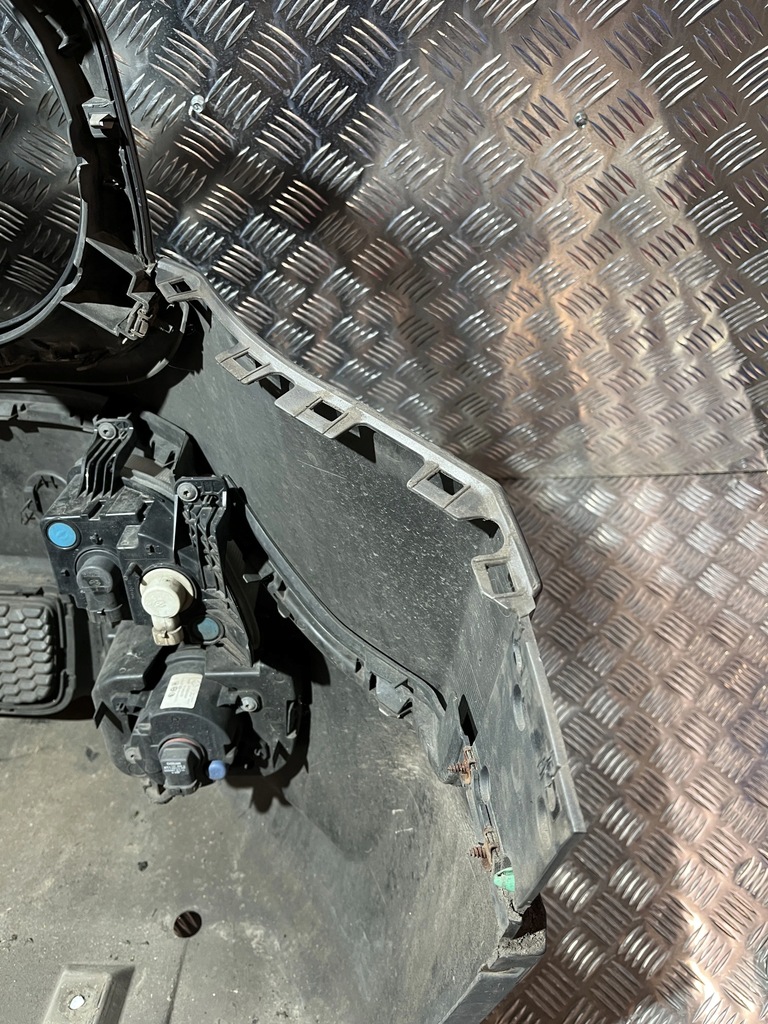 фото №8, Бампер перед передний kompletny jeep renegade 14- 400 volcano