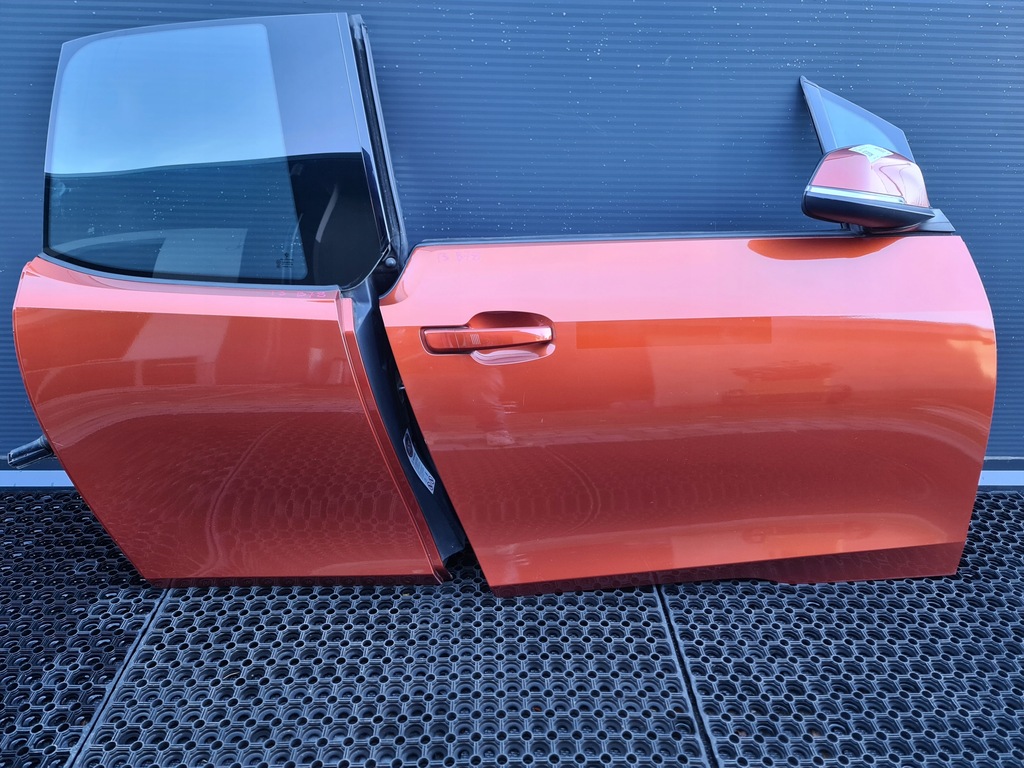 фото №1, Bmw i3 двері праве перед задня дзеркало b78