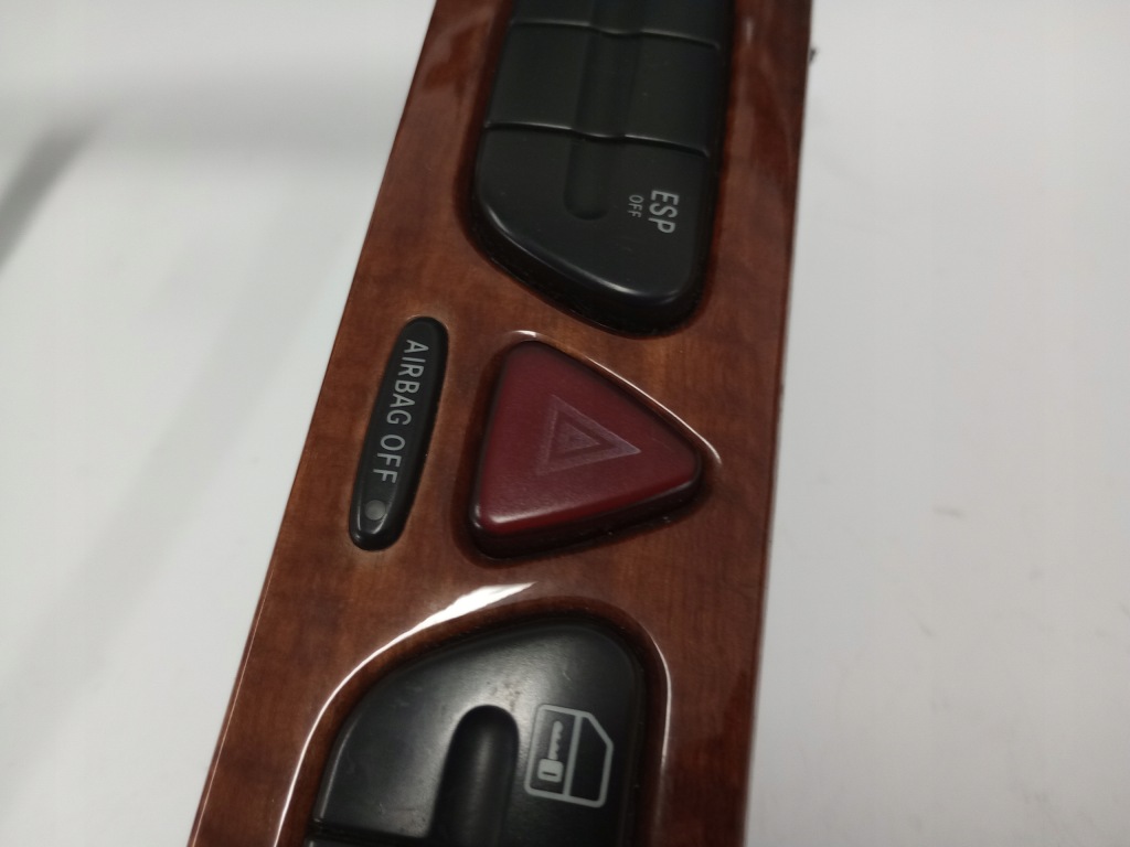 Mercedes w203 рамка переключатель света аварийных 2038215458 a2036802539 Цена