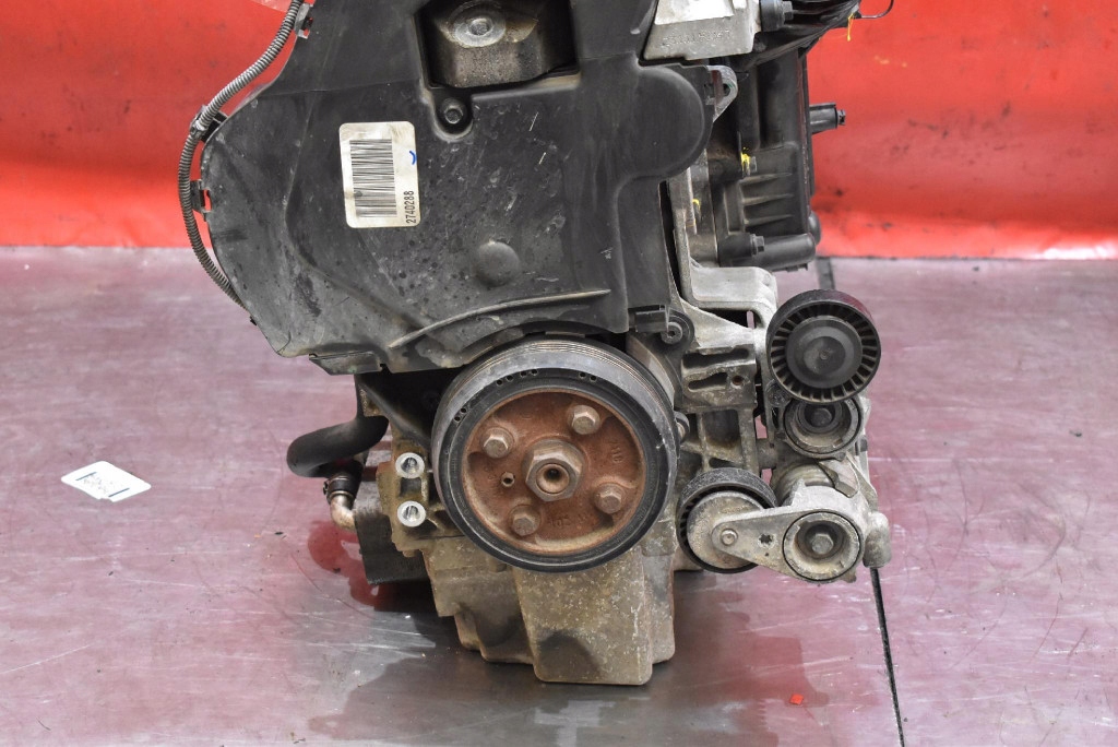 Двигатель стойку дизель d5204t6 volvo v40 2 2 2.0 d3 150 km 12-16 сжатие Недорого