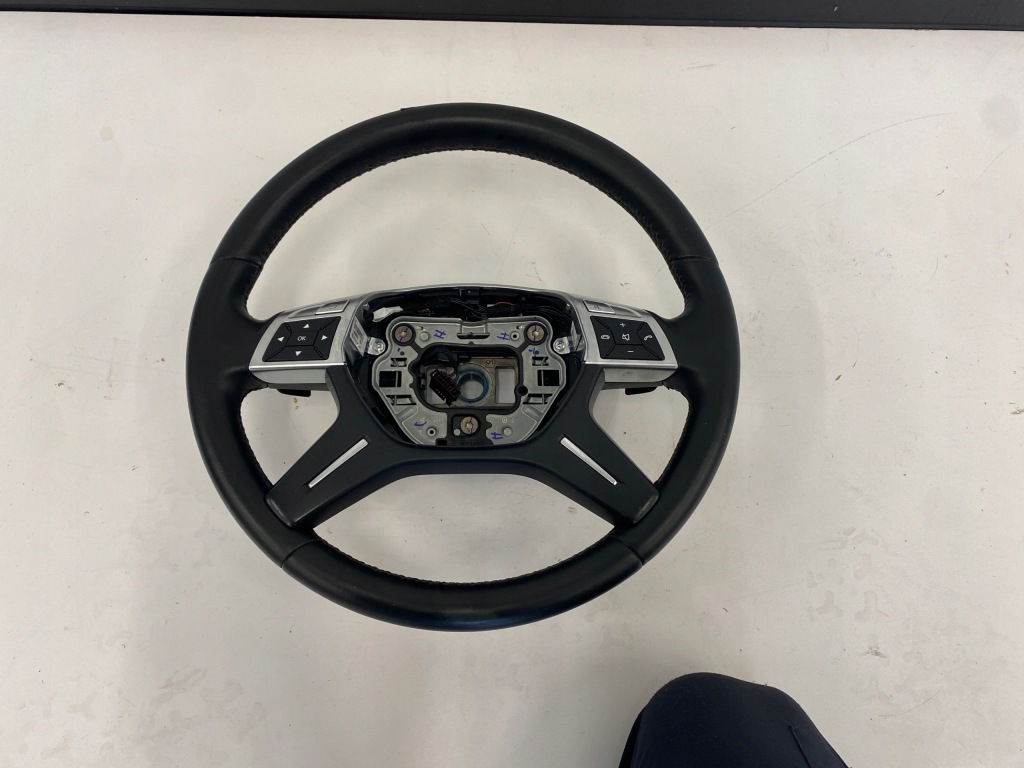 Купити Повітропровід mercedes ml gl w166 1664600303