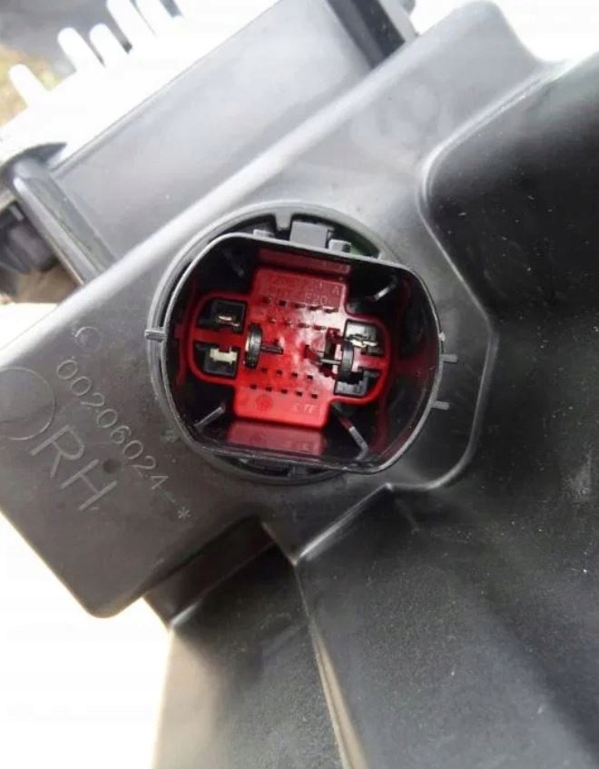 Купить Фара led ксенон jaguar e pace x540 правый  перед передняя