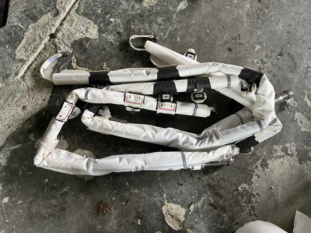 фото №1, Citroen c4 iii - шторка безпеки права