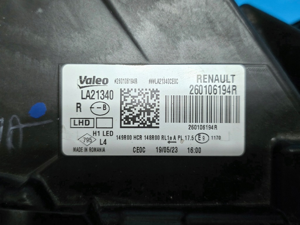 Dacia duster full led рестайлинг  2022 2023 фары фонари перед комплект европа с Разборки