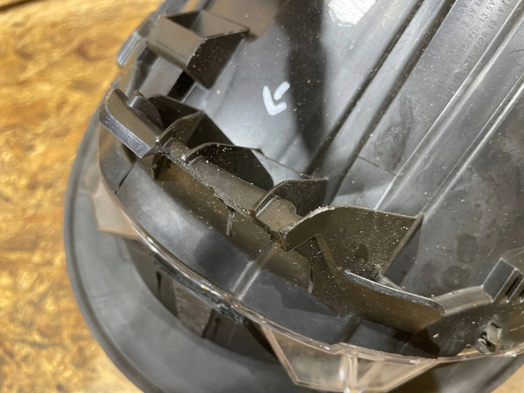 Mini cooper f56 f57 рестайлінг  21-24 фара full led правий перед передня Зі Шроту