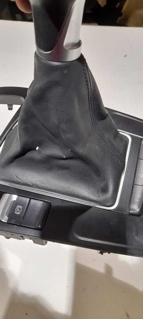 фото №4, Audi a5 8t a4 b8 рамка панель средний 8k0864261