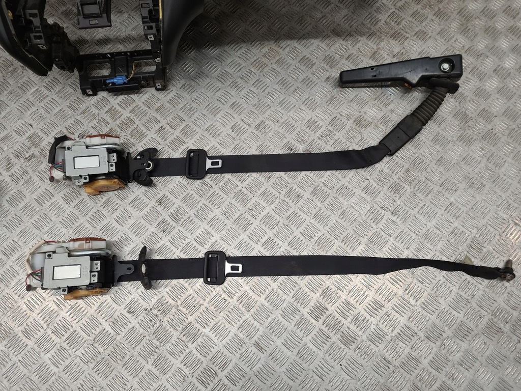 фото №14, Infiniti q70 s lift оригинальная приборная панель консоль ремни подушка безопасности